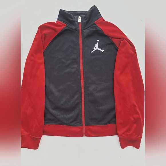 Jordan boys athletic jacket size 7(L) - Picture 1 of 3